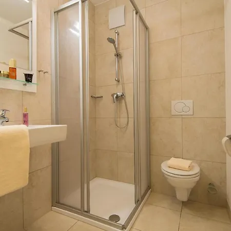 Charming With Alps View Apartament *