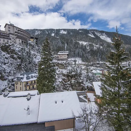Apartment Charming With Alps View Bad Gastein