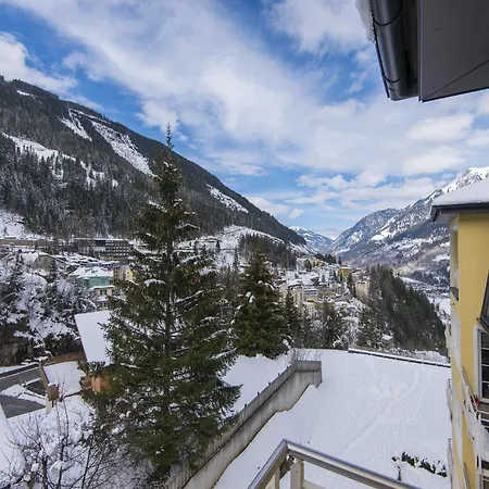 Charming With Alps View Apartment Bad Gastein